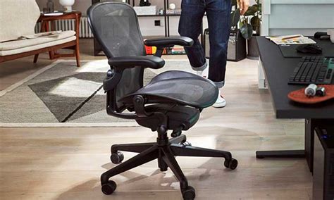 Best Small Gaming Chairs For Petite Sizes 149 cm+ (4'11")