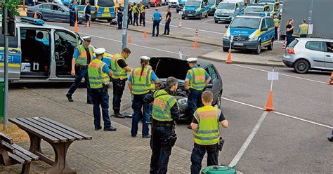 Polizeikontrolle bei Heusweiler A8 gesperrt und über 300 Fahrzeuge