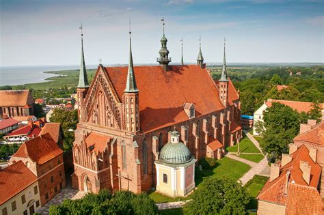 Radosne świętowanie w sanktuariach we Fromborku Gietrzwałdzie i