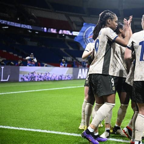 Le Psg Encha Ne Contre L Ajax Et Prend La T Te De Son Groupe De Ligue