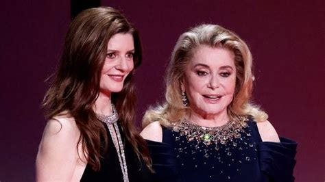 Catherine Deneuve Au C Ur Dune Grosse Dispute Avec Sa Fille Chiara