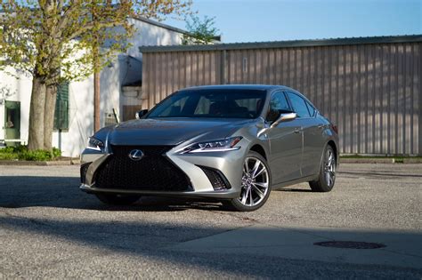 2020 Lexus ES 350 F Sport review: Aiming younger - CNET