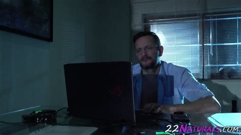 Sensual Sexual Pleasure For Hot Brunette