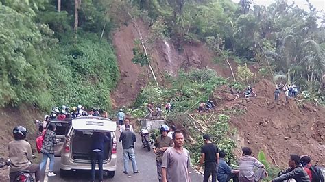 Sempat Tertutup Longsor Jalur Bandung Cianjur Sudah Bisa Dilewati