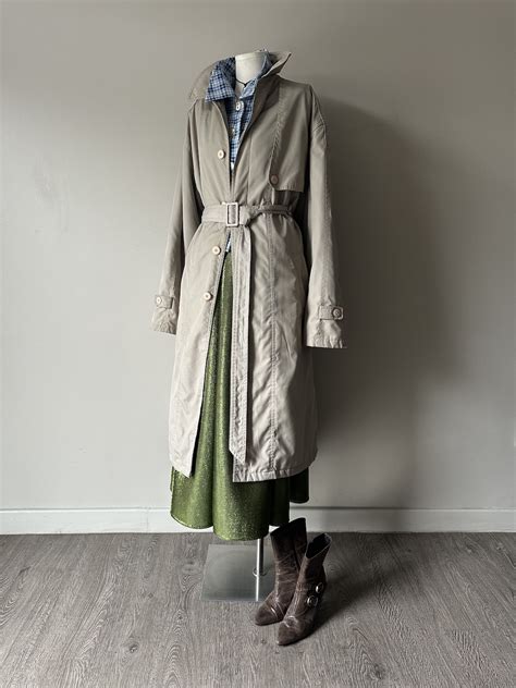 Cream Trench Coat L Xl Mulberry Pulse