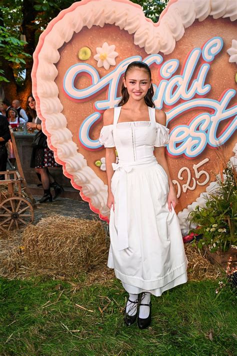 Leni Klum Sexy Dirndl Heidifest Hot Celebs Home