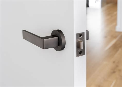 10 Tips for Choosing your Internal Door Handles | Zanda