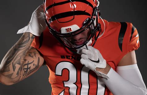 Cincinnati Bengals Unveil New Uniforms – SportsLogos.Net News