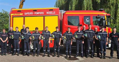 Maizi Res L S Metz Remise De Casques Jeunes Sapeurs Pompiers