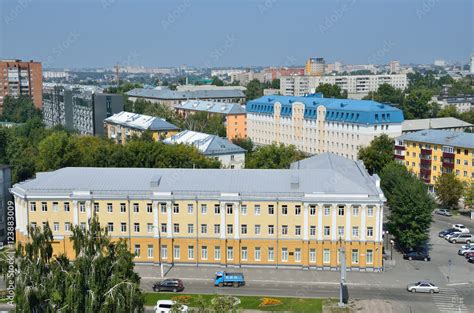 Вид на центр Барнаула с колеса обозрения Stock Photo | Adobe Stock