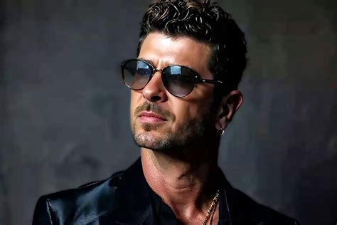 Current Robin Thicke Net Worth 2024: How Much is the Masked Singer