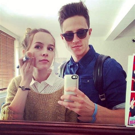 Shane Harper and Bridgit Mendler. | Casal