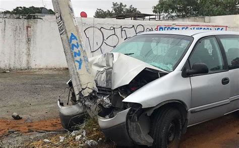 Choque Contra Poste De Luz Deja 3 Lesionados En Guadalupe NL Grupo