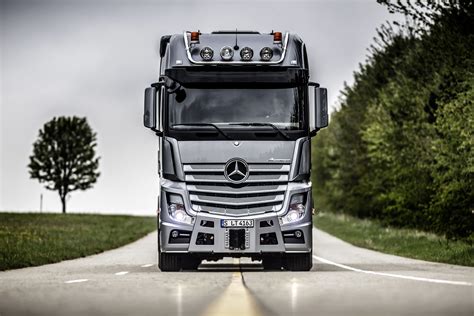 New Mercedes Benz Trucks