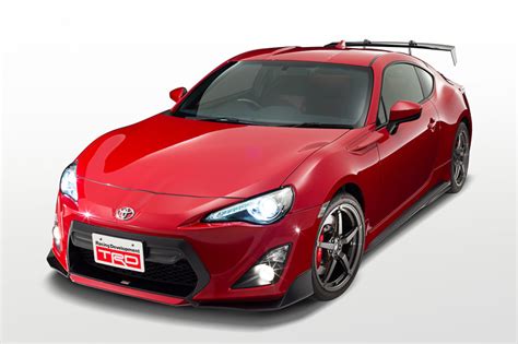 Trd、100台限定の「14r 60」から空力性能を受け継ぐコンプリートカー「14r」 Car Watch