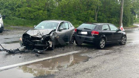 Incidente A Fiorentino Illesi I Conducenti Danni Ingenti Alle Auto