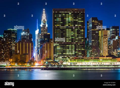 View of the Manhattan skyline at night, from Gantry Plaza State Park ...