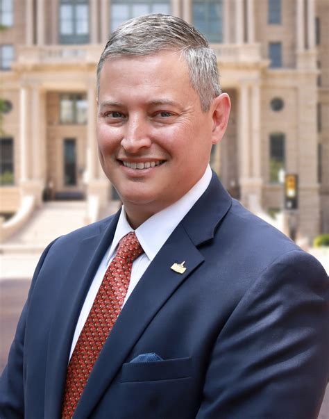 Citizens are questioning the new way to check for warrants in Tarrant County 20