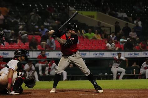 Los Leones De Ponce Subieron Al Segundo Puesto Con Cinco Victorias En