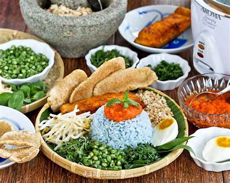 Nasi Kerabu Kelantan (Herb Rice) - Roti n Rice