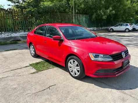 Volkswagen Jetta 2 0 Usado 2018 Color Rojo Tornado Precio 220 000