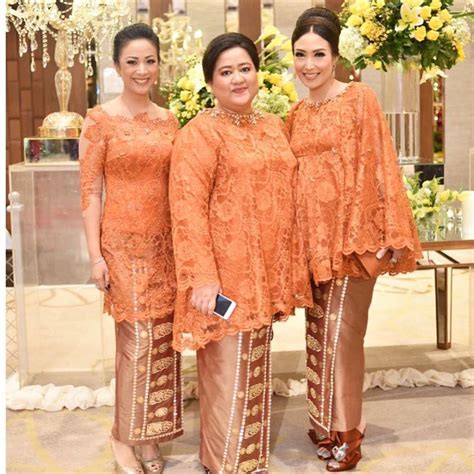 Model Kebaya 2019 Untuk Orang Gemuk Agar Terlihat Langsing Brokat