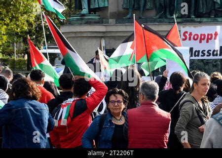 Teilnehmer Einer Pro Pal Stinensischen Demostraci N Protestieren F R