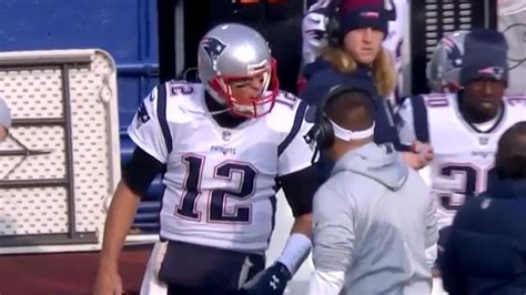 Tom Brady, Josh McDaniels have sideline disagreement