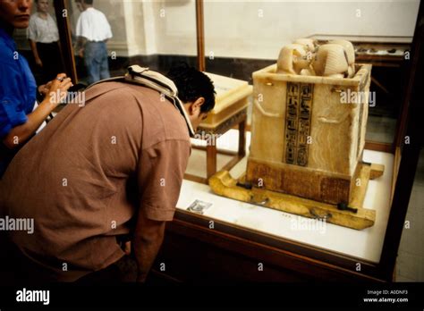 Tutankhamun Canopic Jars Hi Res Stock Photography And Images Alamy