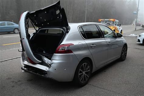 Wil SG Unfall Zweier Autos Nach Sekundenschlaf