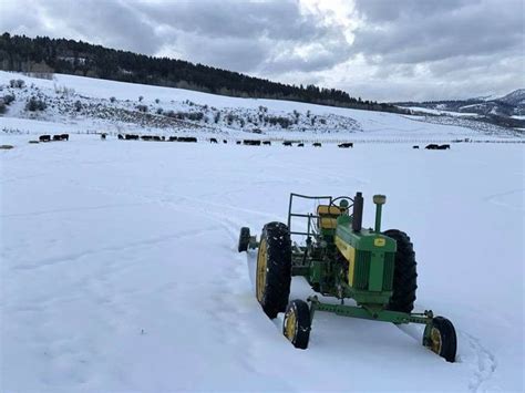 Feeding Cows Farm Life Tractors John Deere