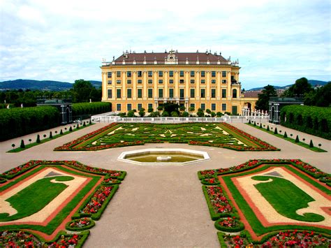 Loveisspeed Schönbrunn Palace Is A Former Imperial Rococo