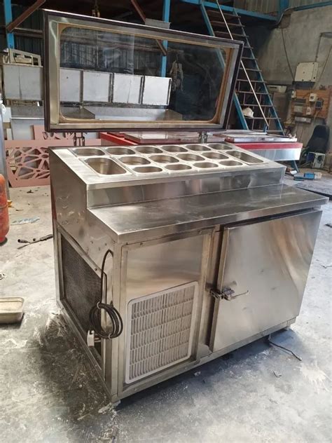 Rectangular Stainless Steel Pizza Make Line For Commercial Use At Rs