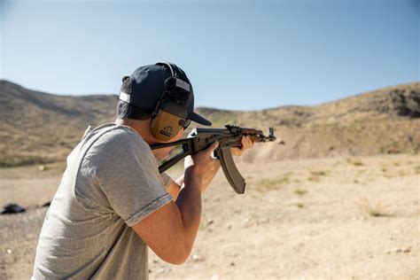 common mistakes beginners   handling  gun