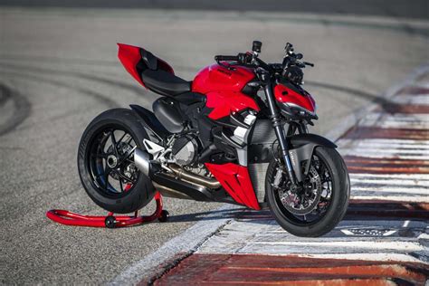 Ducati Streetfighter V First Look Paul Tan S Automotive News