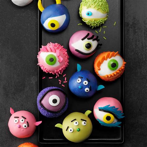 Cake Eyeballs | Recipe | Cute halloween treats, Halloween treats ...