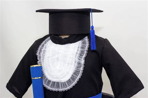 Beca de Formatura para Bebês Preto e Azul Merversário Elo7