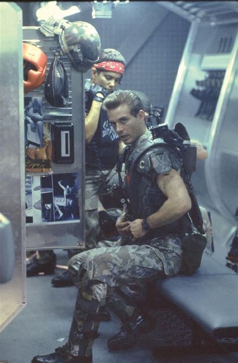 Image Michael Biehn As Corporal Hicks And Jenette Goldstein As Private