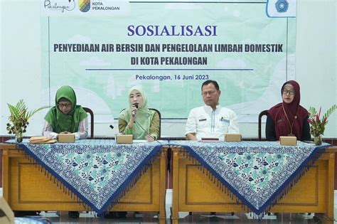 Ketua TP PKK Membuka Sosialisasi Penyediaan Air Bersih Dan Pengelolaan