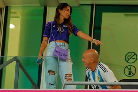 Los Looks De Antonela Roccuzzo Para Alentar Lionel Messi El Mundial Qatar 2022 Ciudad Magazine