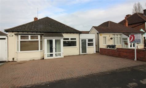 Solihull Lane Hall Green Birmingham 2 Bedroom Detached Bungalow Sstc