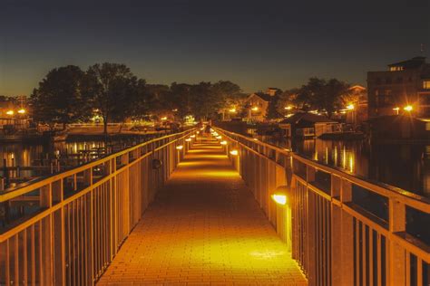 Skaneateles, NY at night. [OC] [5184 x 3456] : VillagePorn