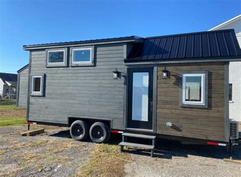 This Spacious Foot Tiny House Comes With A Functional Kitchen And