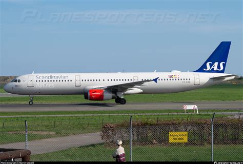 Oy Kbe Sas Scandinavian Airlines Airbus A Photo By Martin Oswald