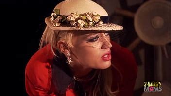 Horny Brunettes Wet Pussy Was Destroyed By Her Husband On The Staircase XVIDEOS