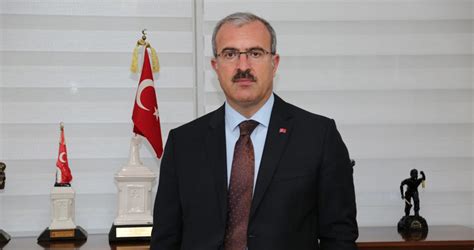 Kütahya valisi Dr Ömer Toraman kimdir Dr Ömer Toraman biyografi