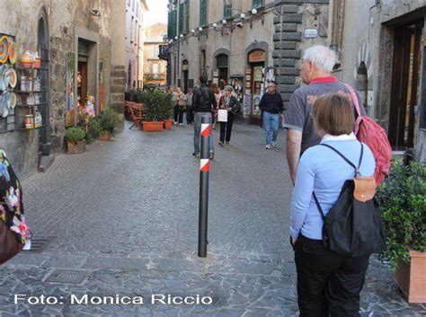 Sbarrato Il Transito Di Automezzi Tra Via Del Duomo E Piazza Del Duomo