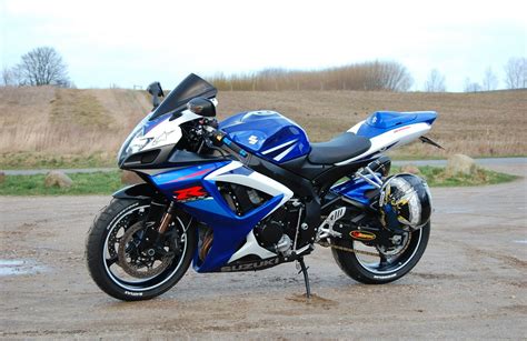 Suzuki Gsxr 750 Wallpapers Wallpaper Cave