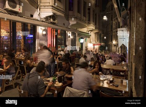 street cafes, restaurants, nightlife Beyoglu, Istanbul, Turkey Stock Photo - Alamy