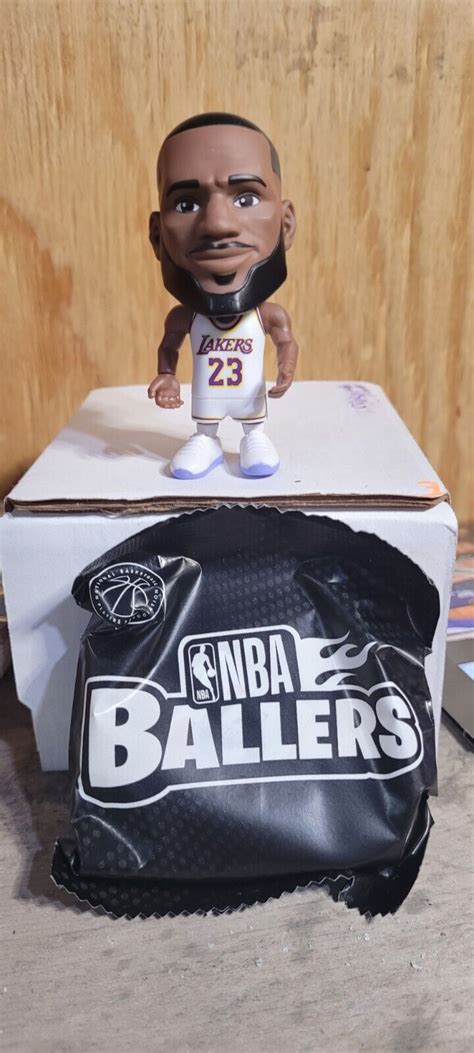 Zuru Nba Ballers Suprise Lebron James Los Angeles Lakers White